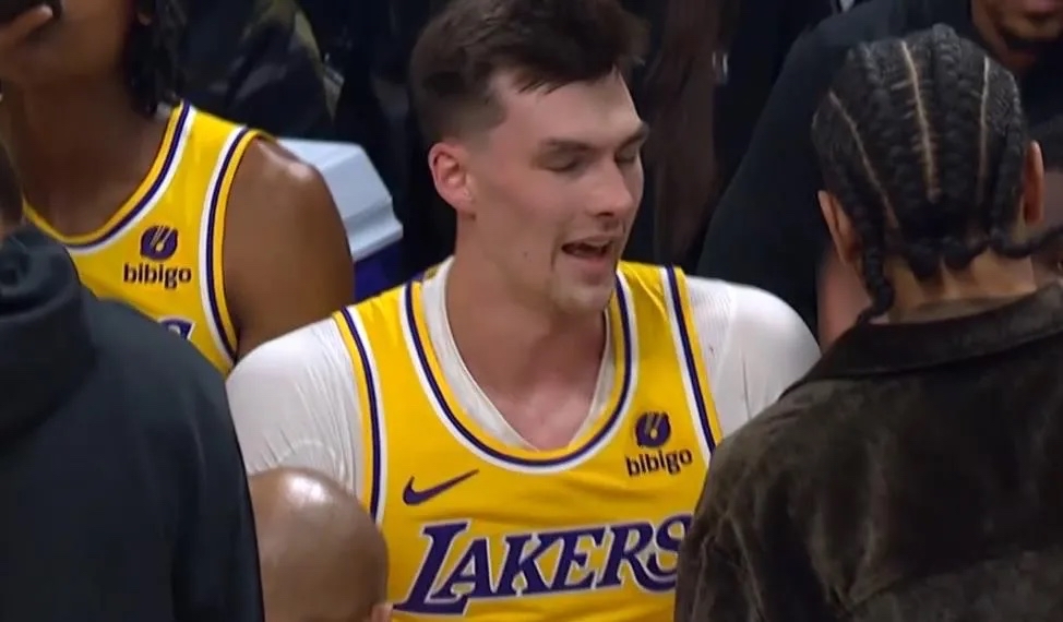 开云体育-西亚卡姆新星回归赛场表现惊艳，勇士未来可期！的简单介绍