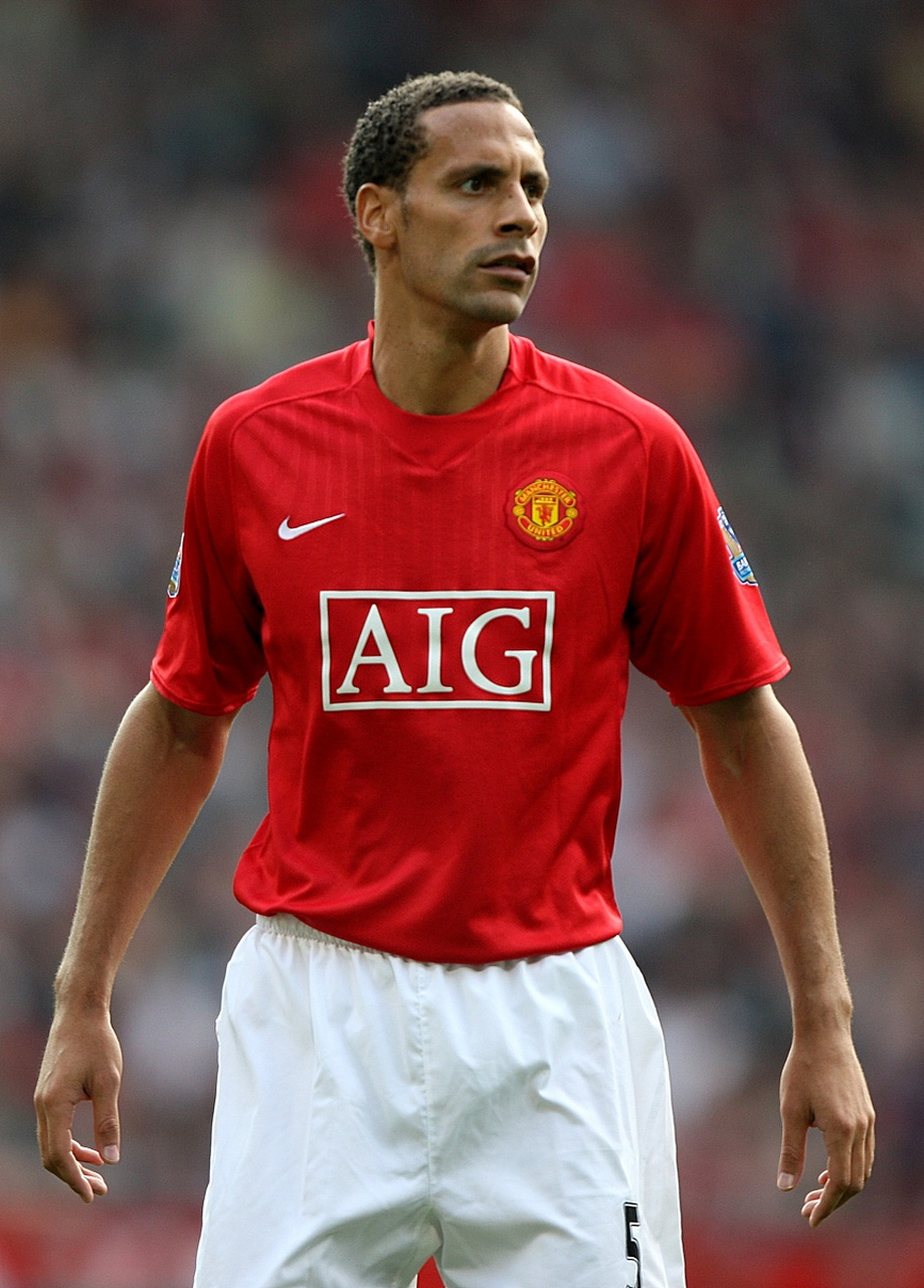 开云体育-姆巴佩在曼联比赛中比分优势明显，战术调整引发热议！的简单介绍